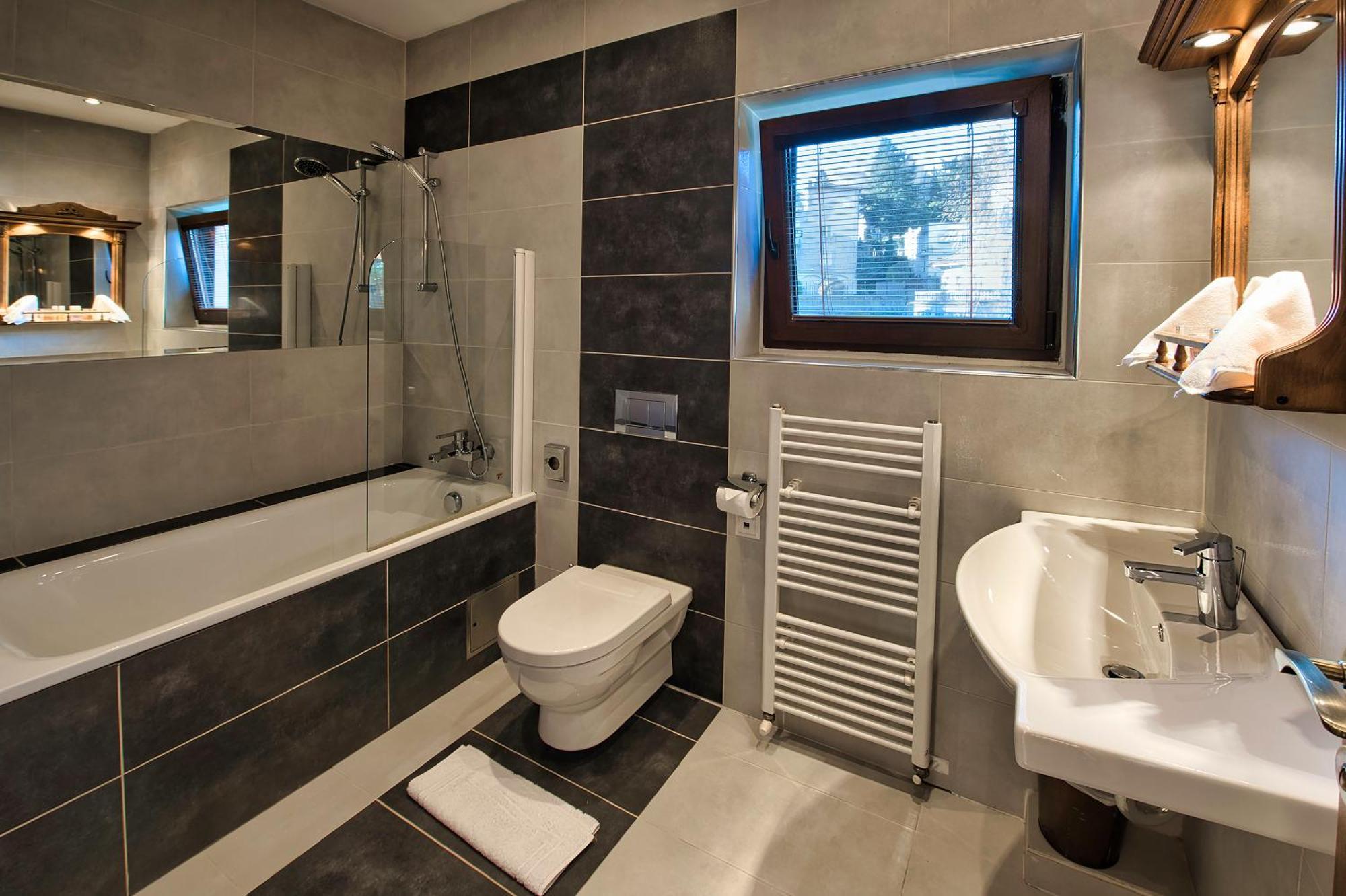 Panoramic Castle Suite With Free Private Parking Bratislava Exterior photo